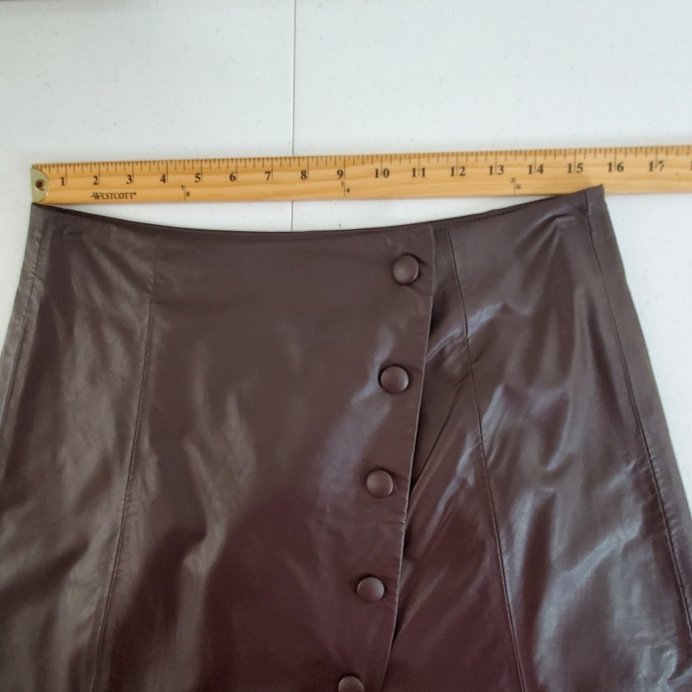 NEW Zara Vegan Leather Mini Skirt Size Large Brown Asymmetric Snap Front Baddie - Picture 5 of 10
